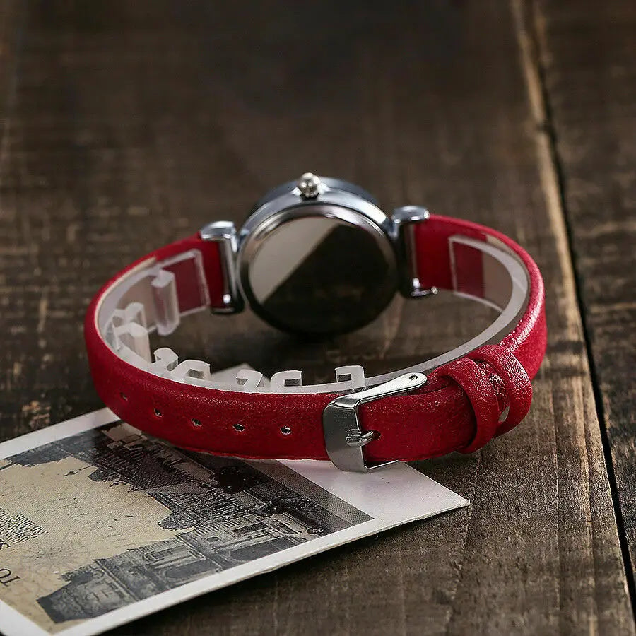 Women round Analog Clock Ladies Fashion Wrist Watches Female Gift Watch Classic Women'S Casual Quartz Leather Band Strap Watch