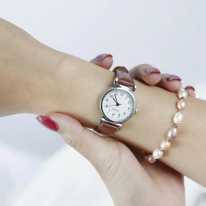 Women round Analog Clock Ladies Fashion Wrist Watches Female Gift Watch Classic Women'S Casual Quartz Leather Band Strap Watch